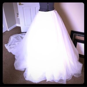 NWOT! Tulle wedding dress skirt